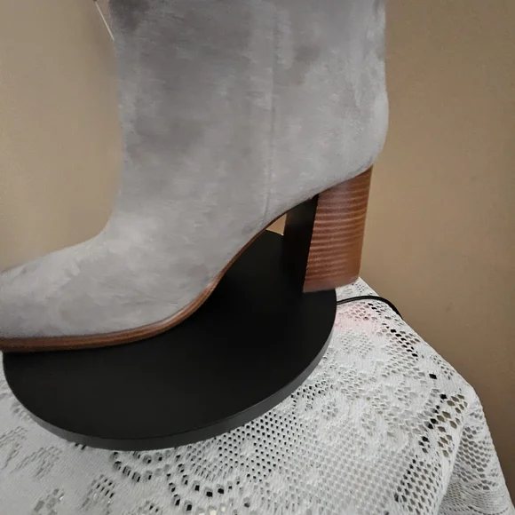 💓🧡Women's Gray Nine West Suede Domaey Knee Boots - Size 9.5 - NWOT⁸ - Picture 3 of 9